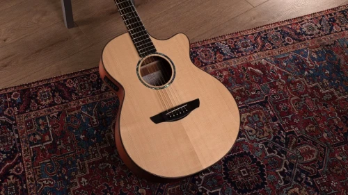 Faith Natural Venus Cutaway Electro FV - gitara elektroakustyczna